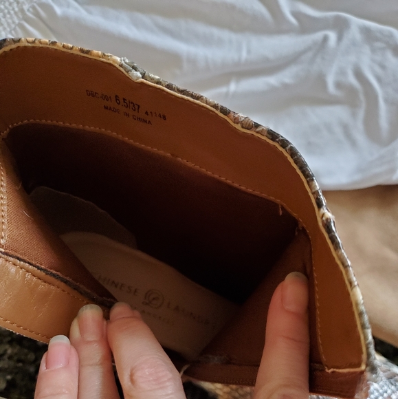 NWOT Chinese Laundry Snakeskin Print Booties 6.5 - Picture 7 of 7